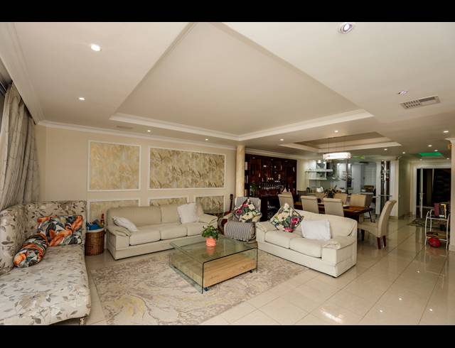 3 BEDROOM APARTMENT FOR SALE IN UMHLANGA CENTRAL